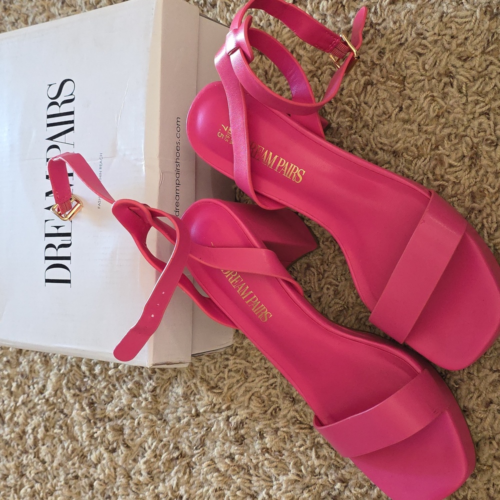 Dream Pairs Pink Ankle-Strap Heels Sz 7.5